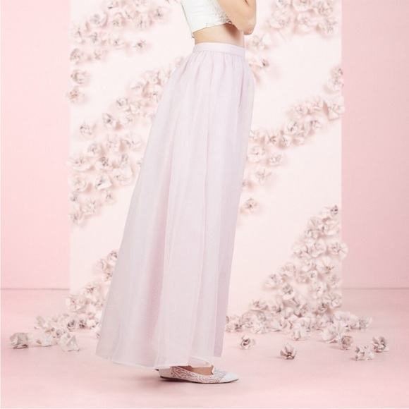 Lauren Conrad runway formal skirt in dusty blush - Picture 3 of 9